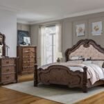 NICOLE BEDROOM