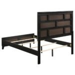 WATSON FIVE-PIECE QUEEN BEDROOM SET GREY OAK - Image 4