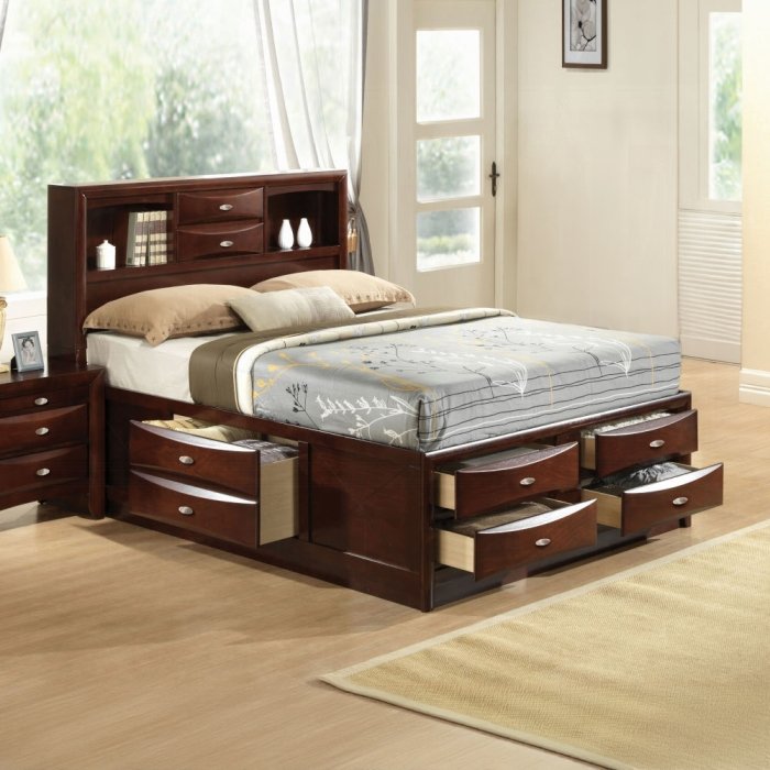 21596ek_2.jpg Ireland EK Bed W/Storage - Image 1