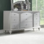 Maverick Dresser