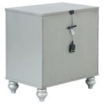 GUNNISON 5-PIECE QUEEN BEDROOM SET SILVER METALLIC - Image 6