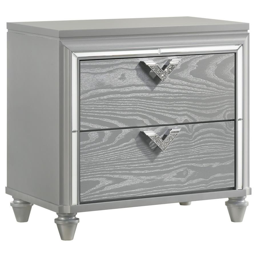 224722_02x900.jpg VERONICA 2-DRAWER NIGHTSTAND LIGHT SILVER - Image 1