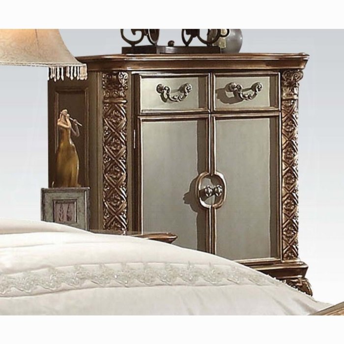 23006.jpg Vendome Chest - Image 1