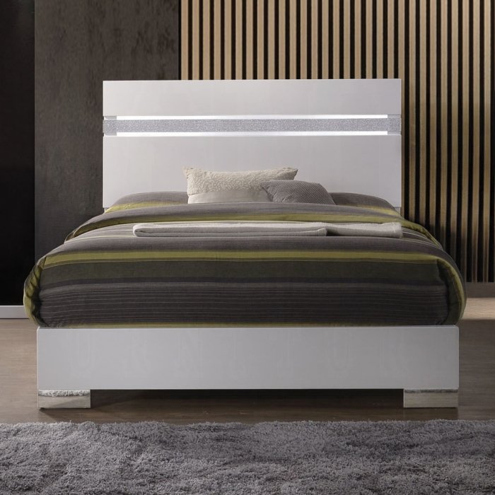 26767ek.jpg Naima II EK Bed - Image 1