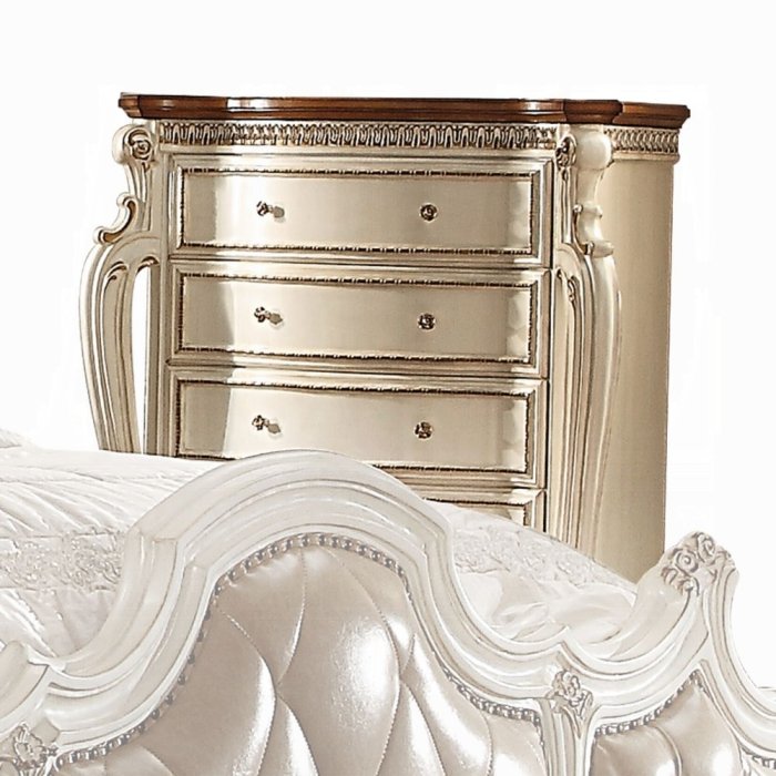 26906.jpg Picardy Chest - Image 1