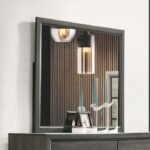 Valdemar Mirror