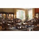 Vendome Sofa W/4 Pillows