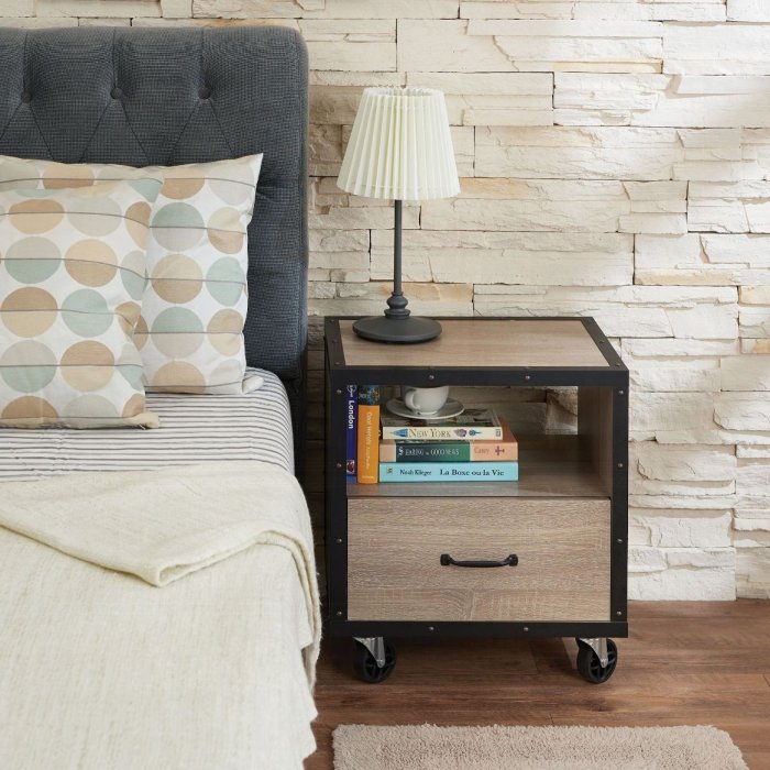 97266.jpg Bemis Accent Table - Image 1