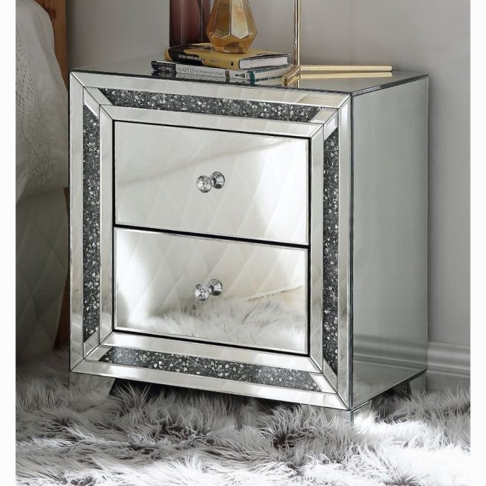 97647.jpg Noralie Accent Table - Image 1