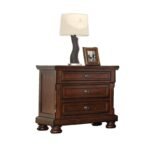BALTIMORE NIGHTSTAND WALNUT