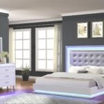 PASSION QUEEN 4 PC BEDROOM SET IN MILKY WHITE