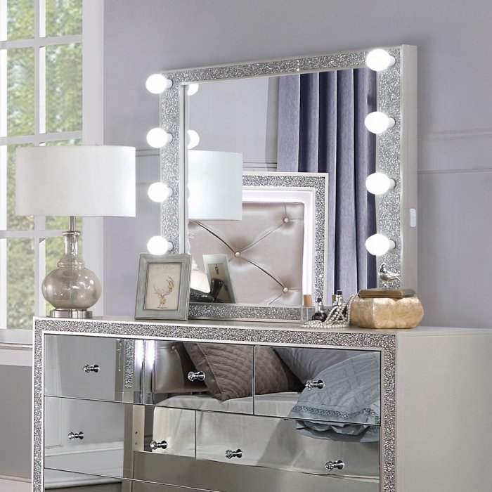 bd00245.jpg Sliverfluff Mirror W/Light - Image 1