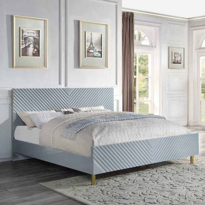 bd01040q_5.jpg Gaines Queen Bed - Image 1
