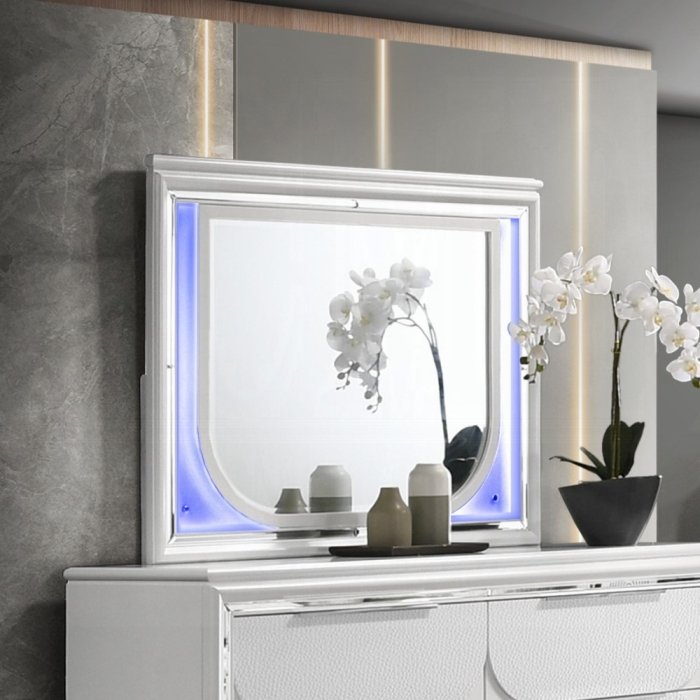 bd02319_2.jpg Tarian Mirror W/LED - Image 1