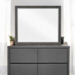 Clayten Mirror