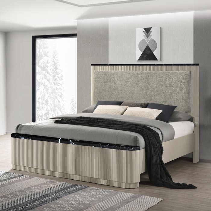 bd04882q.jpg Travonte Queen Bed - Image 1