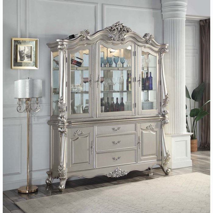 dn01371.jpg Bently Buffet & Hutch - Image 1