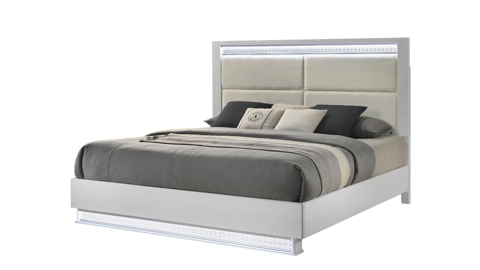 glam_bed_15_1500_975-1.jpg GLAM KING BED WHITE - Image 1