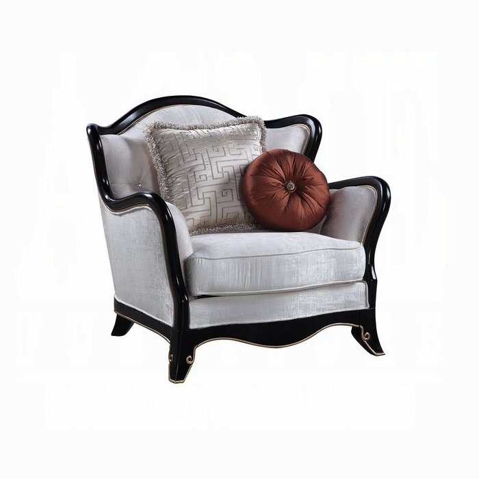 lv00253.jpg Nurmive Chair W/2 Pillows - Image 1