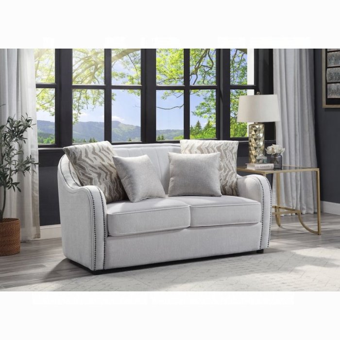 lv00579.jpg Mahler Loveseat W/4 Pillows - Image 1