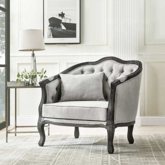 lv01129_5.jpg Samael Chair W/Pillow - Image 1