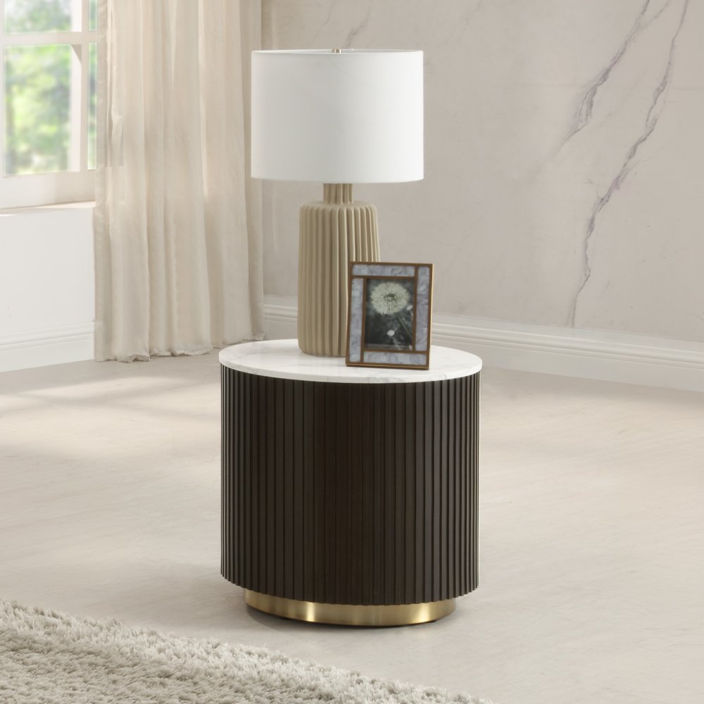 lv03946.jpg Clayten End Table - Image 1