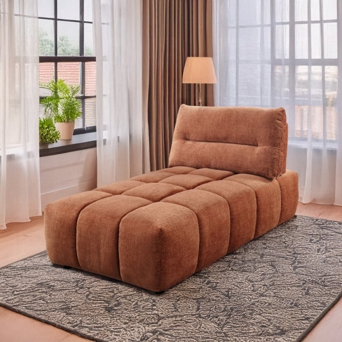 lv04051.jpg Loanna Moludar - Chaise - Image 1