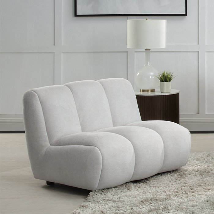 lv04322.jpg Manilla Chair - Image 1