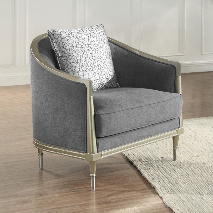 lv04822.jpg Fernando Chair w/Pillow - Image 1